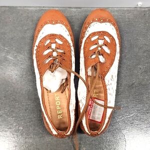 Lace Oxford shoes (Report brand)